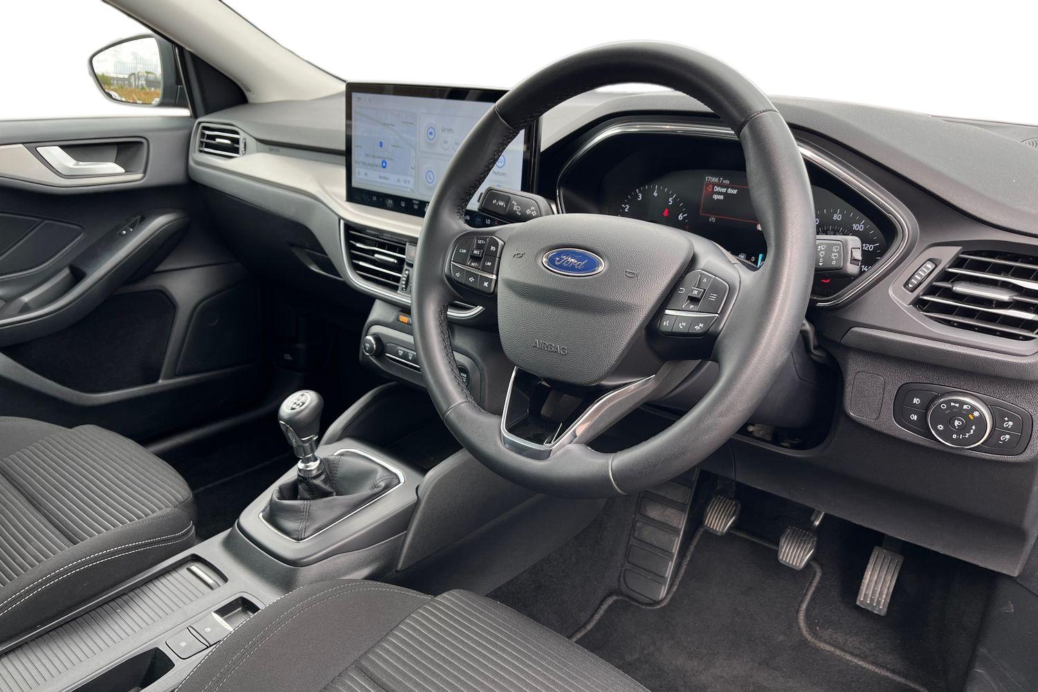 Ford FOCUS Photo 8