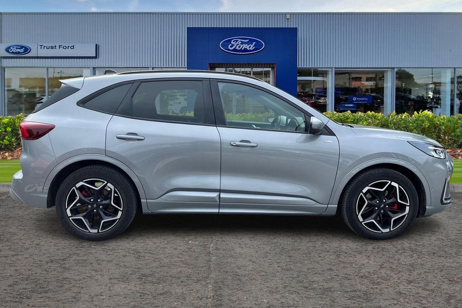 Ford Kuga Photo autoimg-8a5e2021f4edac5f5bd32937880fcbf6aba4e398.jpg