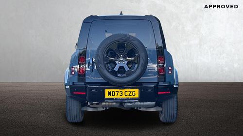 Land Rover Defender Photo autoimg-8a5e39598948b7088fa2270229aff29c49f60677.jpg