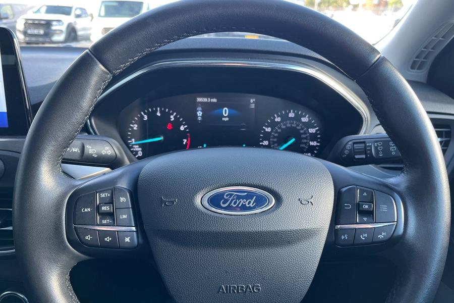 Ford FOCUS Photo autoimg-8a64b7dfd72ca69f7b9dbde6408f584703fb4e31.jpg