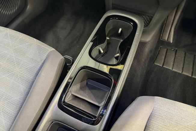 VOLKSWAGEN ID.3 Photo 15