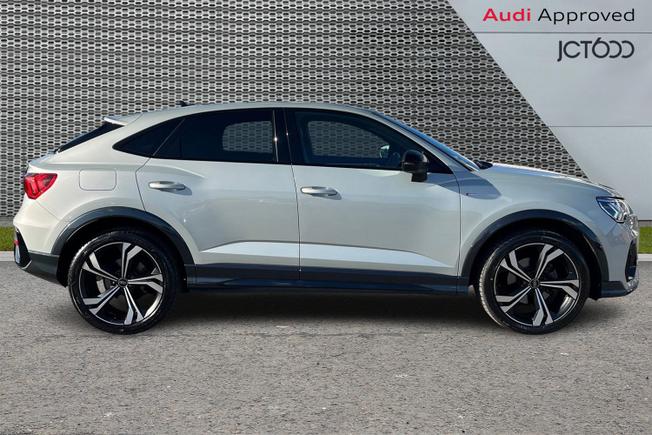 AUDI Q3 Photo 4