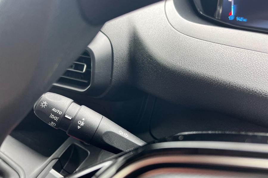 Peugeot PARTNER Photo autoimg-8a66656b137f9d3482a3a5b79353d8cb293e5e40.jpg