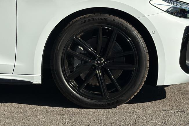 AUDI  A5 Saloon  Photo 5