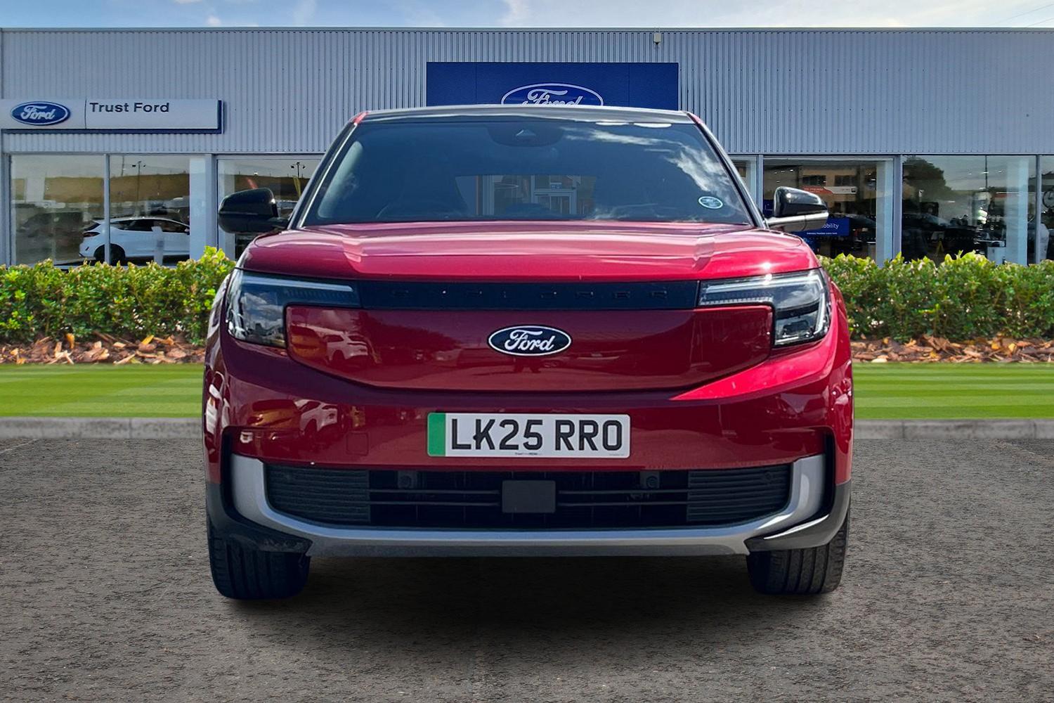 Ford Explorer Photo 5