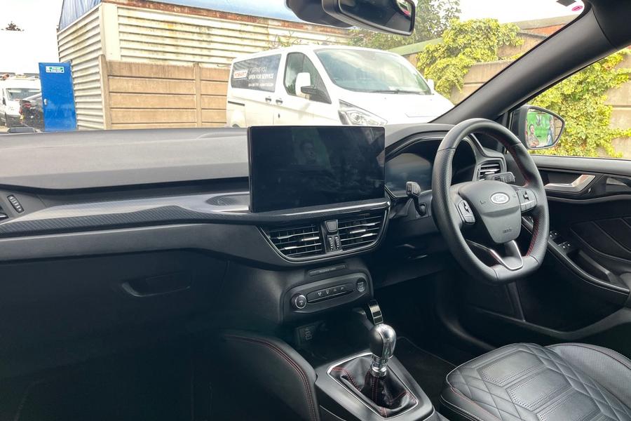 Ford FOCUS Photo autoimg-8a6cad67c7c4f5ed48bab40aad26857eeccb83c1.jpg