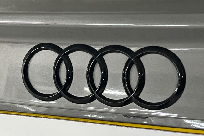Audi Q3 Photo 35