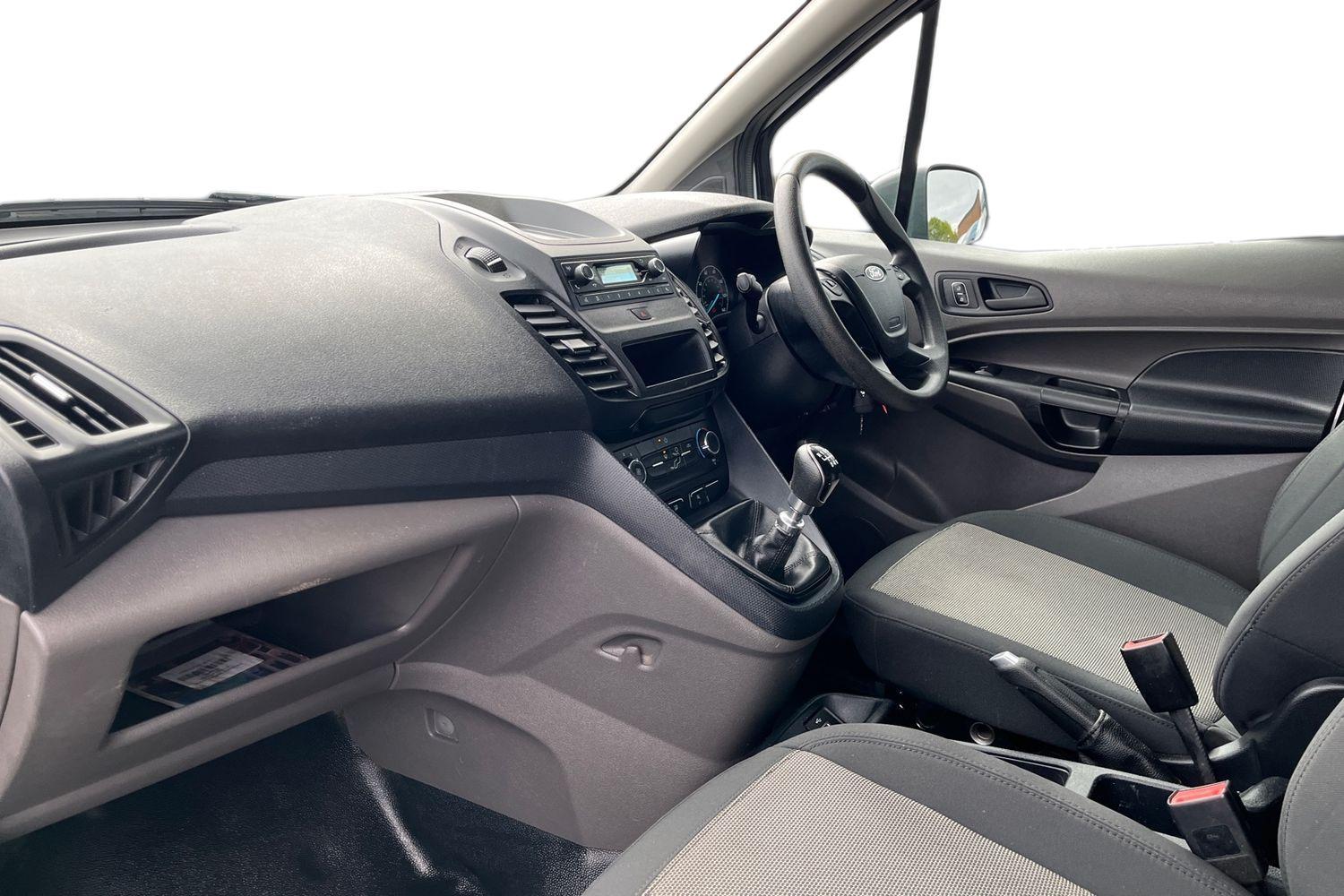 Ford TRANSIT CONNECT Photo 3