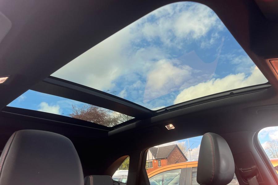 Ford KUGA Photo autoimg-8a74019c36cf555a54b7ab8065c3f217759a01cb.jpg