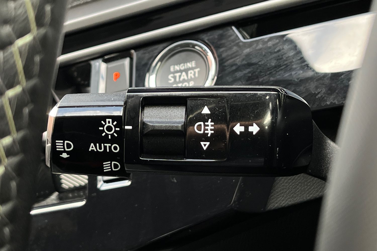 Peugeot E-3008 Photo 13