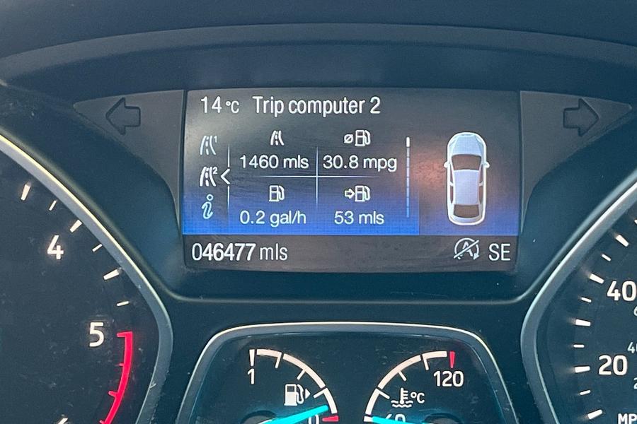 Ford Kuga Photo autoimg-8a75fad9cb64d21602912f0d5a44ddd4182ef150.jpg