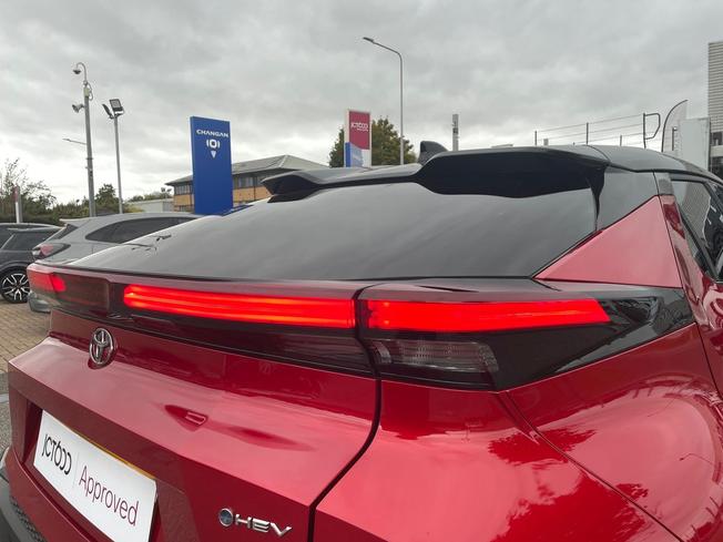 TOYOTA C-Hr Photo 18