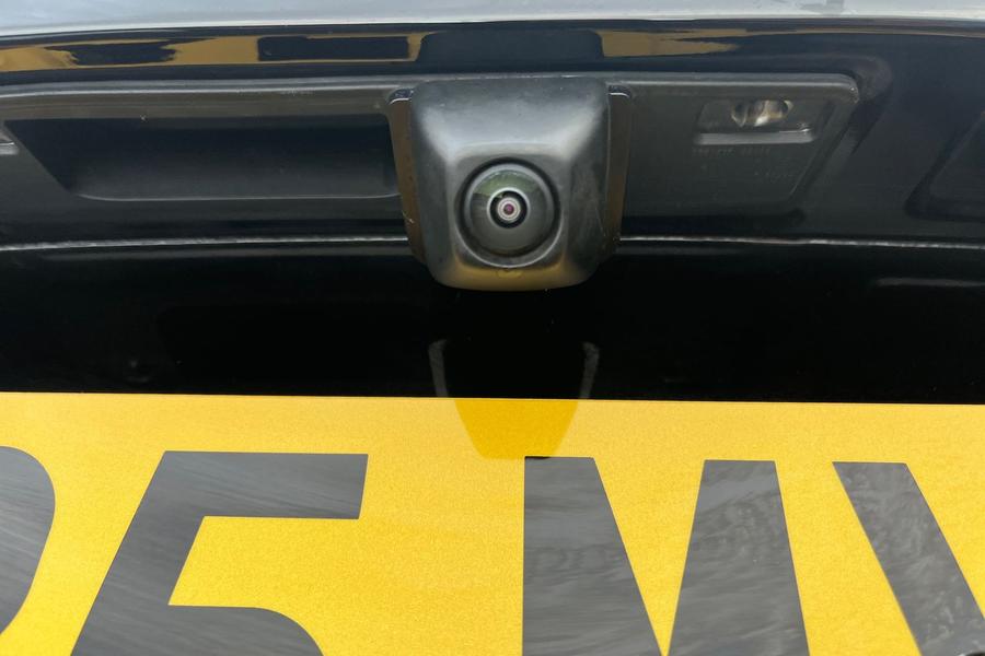 Ford KUGA Photo autoimg-8a7ef05ffe554f1f98605faf28a8ec2da5b7f46a.jpg