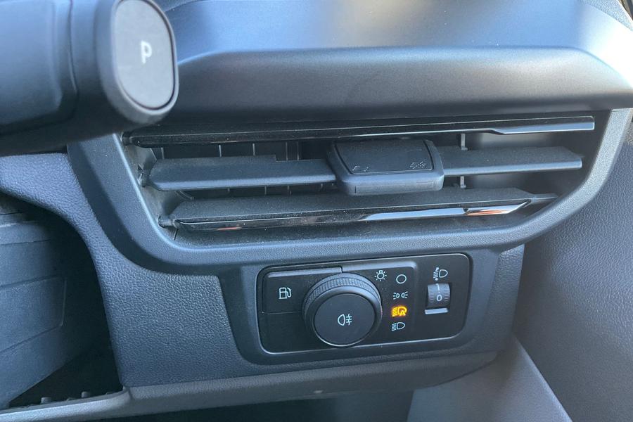 Ford TRANSIT CUSTOM Photo autoimg-8a80331e53bd2aede518581845b54e03e1145dcf.jpg