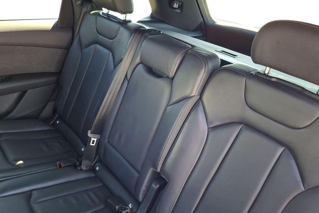 AUDI Q7 Photo 9