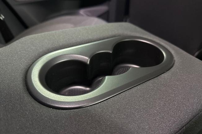 VOLKSWAGEN ID.3 Photo 32