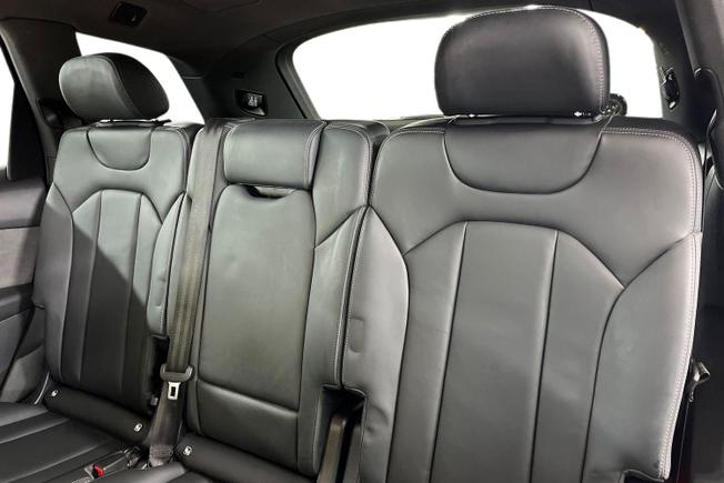Audi Q7 Photo 9