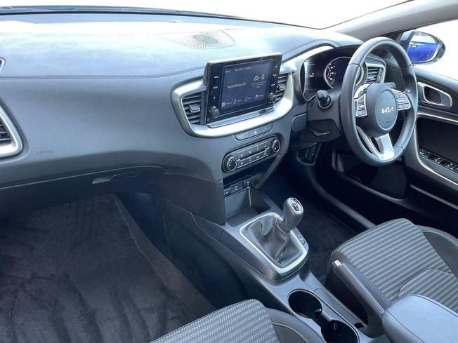 KIA Xceed Photo 2