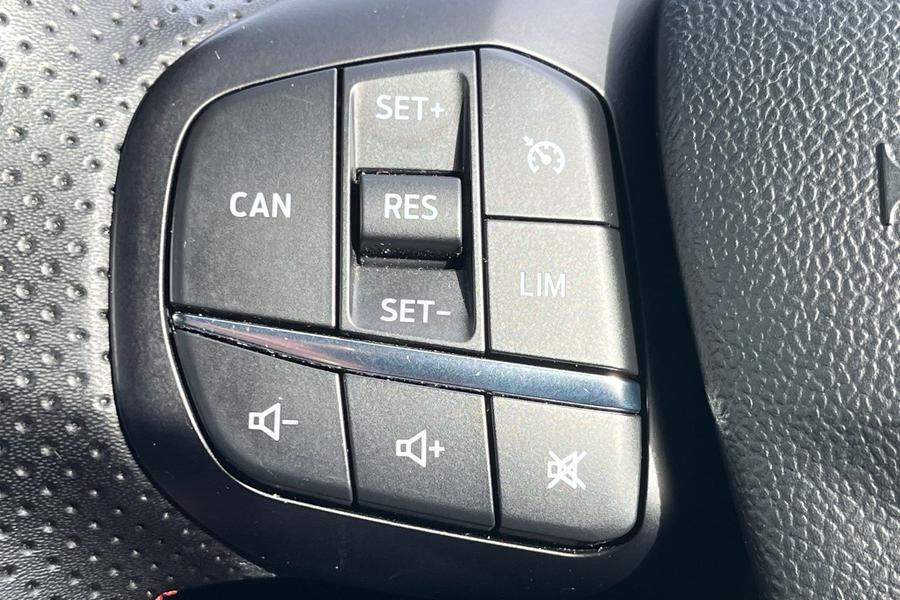 Ford PUMA Photo autoimg-8a8ecd39c57e84db29b60584fc975e93c56e650f.jpg