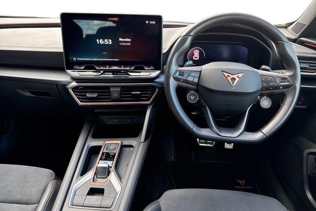 CUPRA Formentor Photo 11