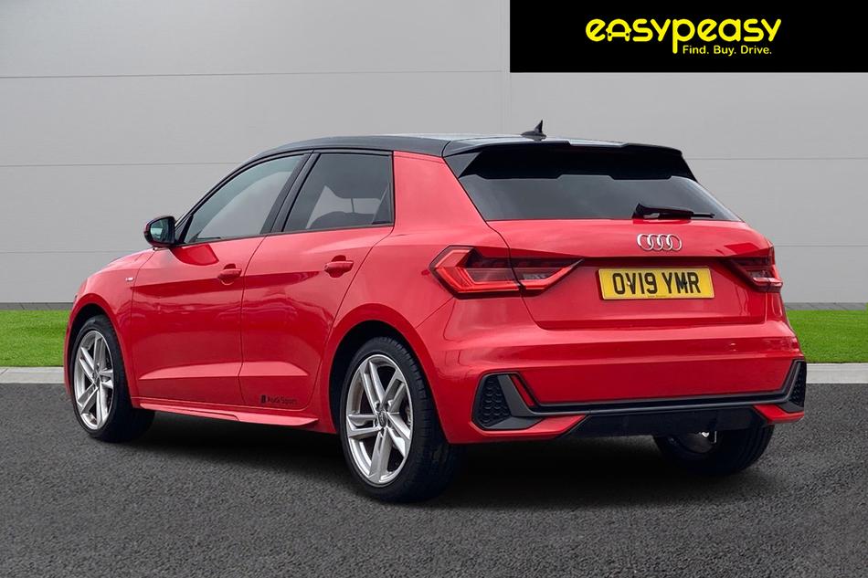 Audi A1 Photo autoimg-8a91df36fd2331ccc0aeb314196fc269bdf28650.jpg