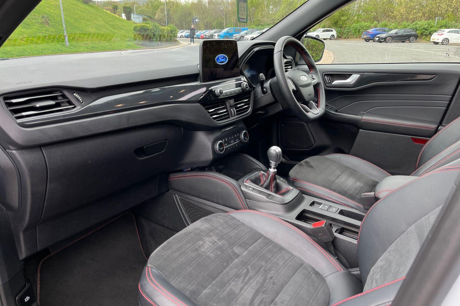 Ford KUGA Photo 17