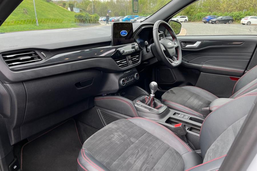 Ford KUGA Photo autoimg-8a939e0a34f729c2cfe98bb19c685b25e0e1a132.jpg
