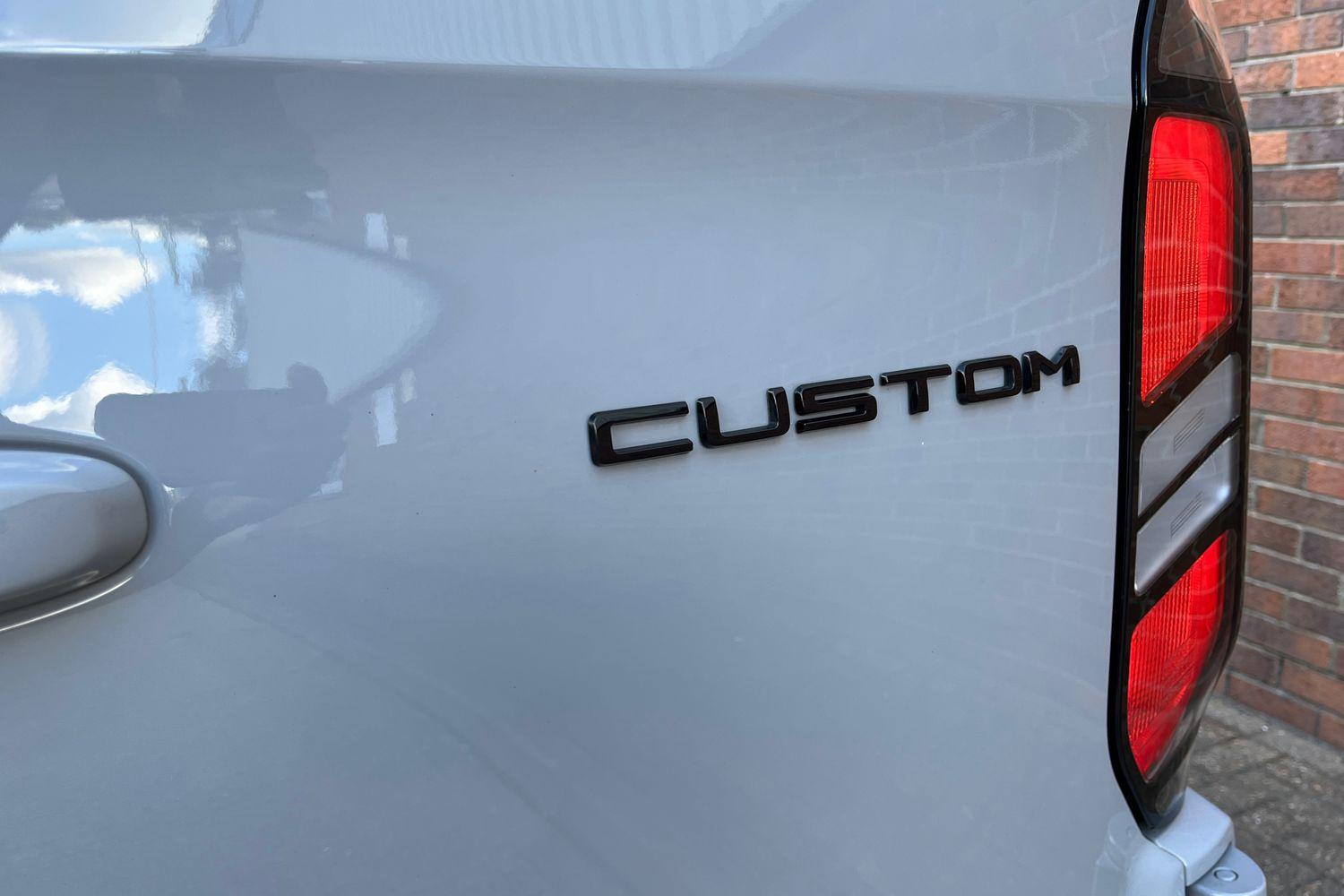 Ford TRANSIT CUSTOM Photo 19