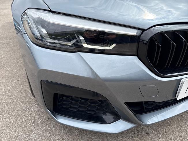 BMW 5 Series Photo 19