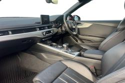 AUDI A5 Cabriolet Photo 2