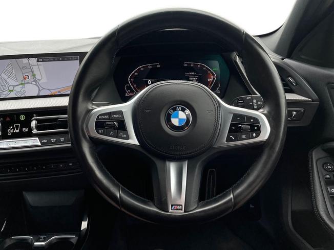 BMW 1 Series Photo 11