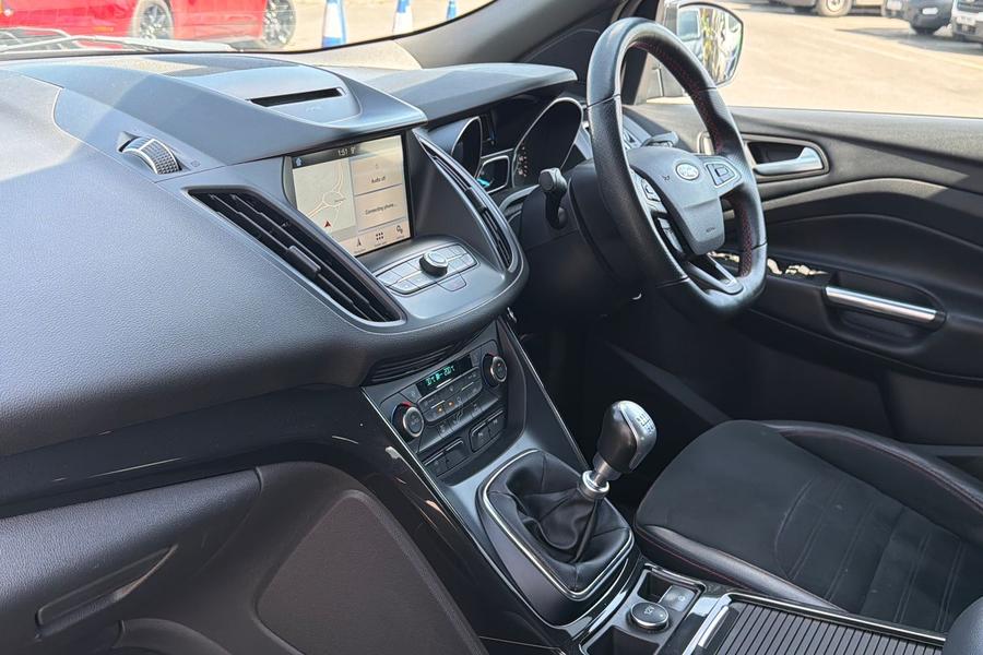Ford KUGA Photo autoimg-8aa540da169f63db82253b9afb8cee34cf95de59.jpg