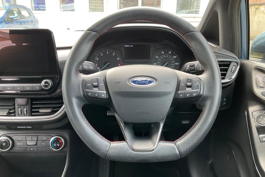 Ford FIESTA Photo autoimg-8aa54a3aa1bf4be122829c77c75925d2ec32bfda.jpg