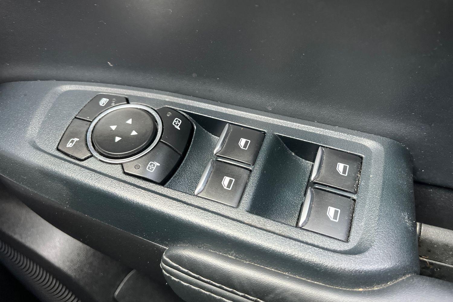 Ford RANGER Photo 17