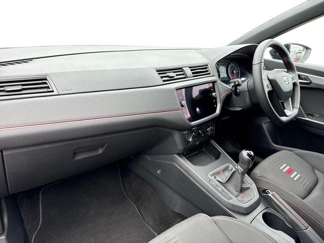 SEAT Ibiza Photo 2