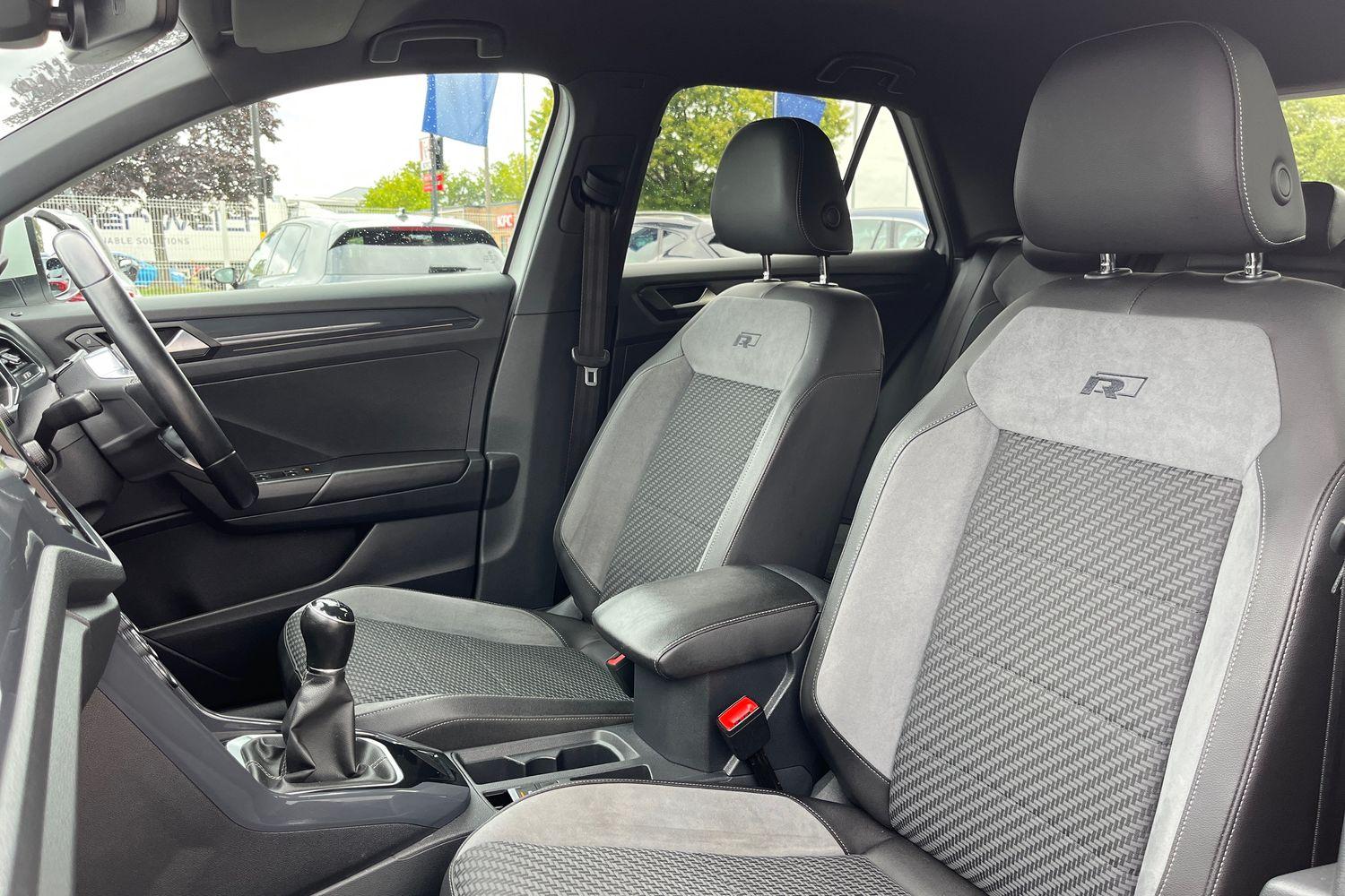 Volkswagen T-Roc Photo 18