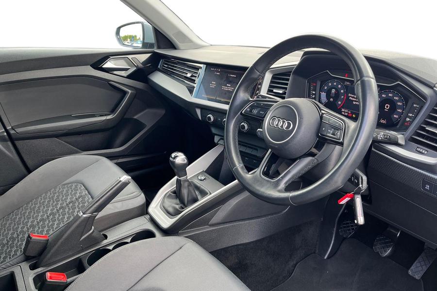 Audi A1 Photo autoimg-8ab6b12297030af21eb6bb258f6c8aa34c81e098.jpg