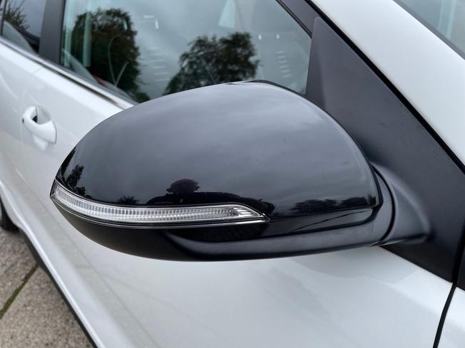 KIA Rio Photo 20