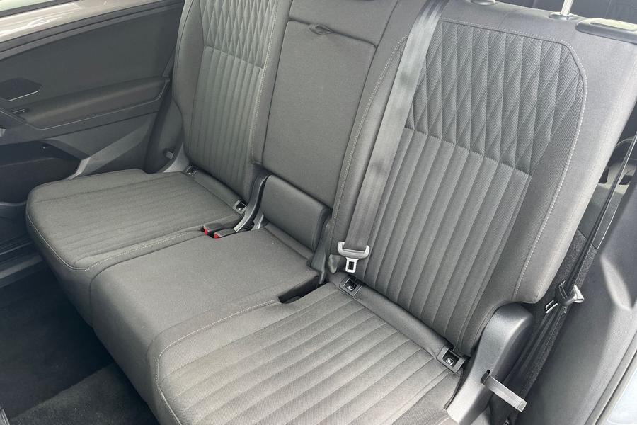 Volkswagen TIGUAN ALLSPACE Photo autoimg-8ab9bf83e6b255b25b3646f1d87305989ee6b17c.jpg