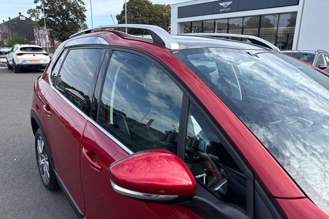 PEUGEOT 2008 Photo 20