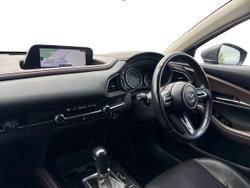 MAZDA Cx-30 Photo 2