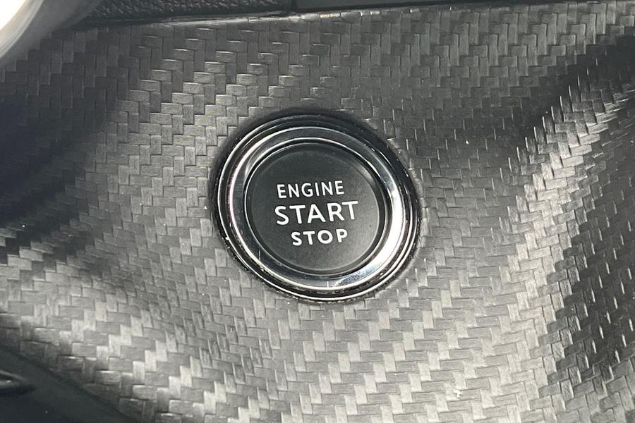 Peugeot 2008 Photo autoimg-8ac10f72225189ba2f2bebf8274e1d4fb0312c1a.jpg
