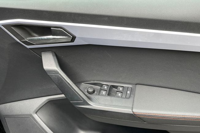 SEAT Arona Photo 23