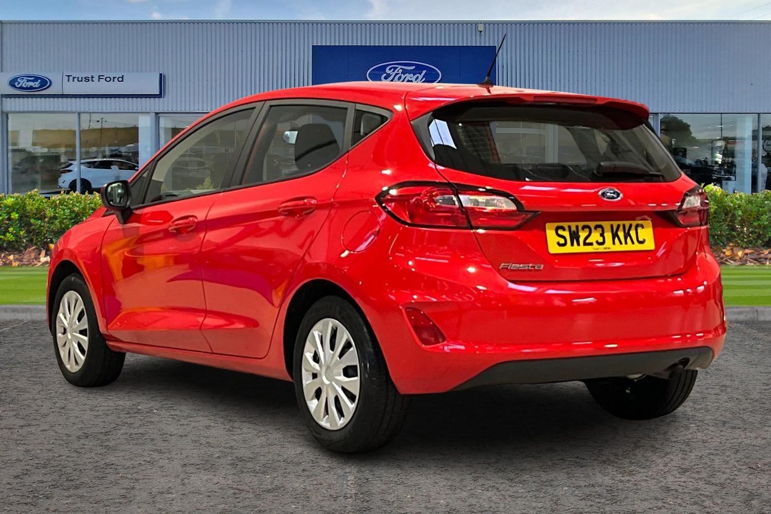 Ford FIESTA Photo 1