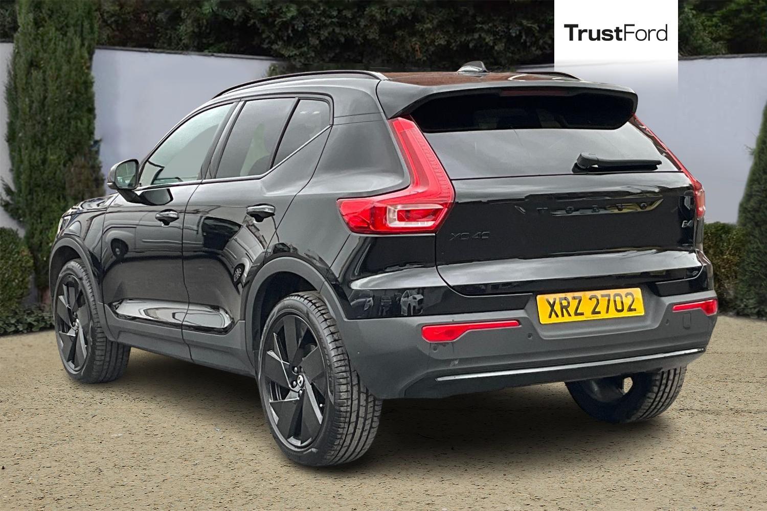 Volvo XC40 Photo 1