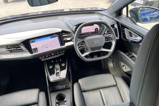 AUDI Q4 e-tron Photo 56