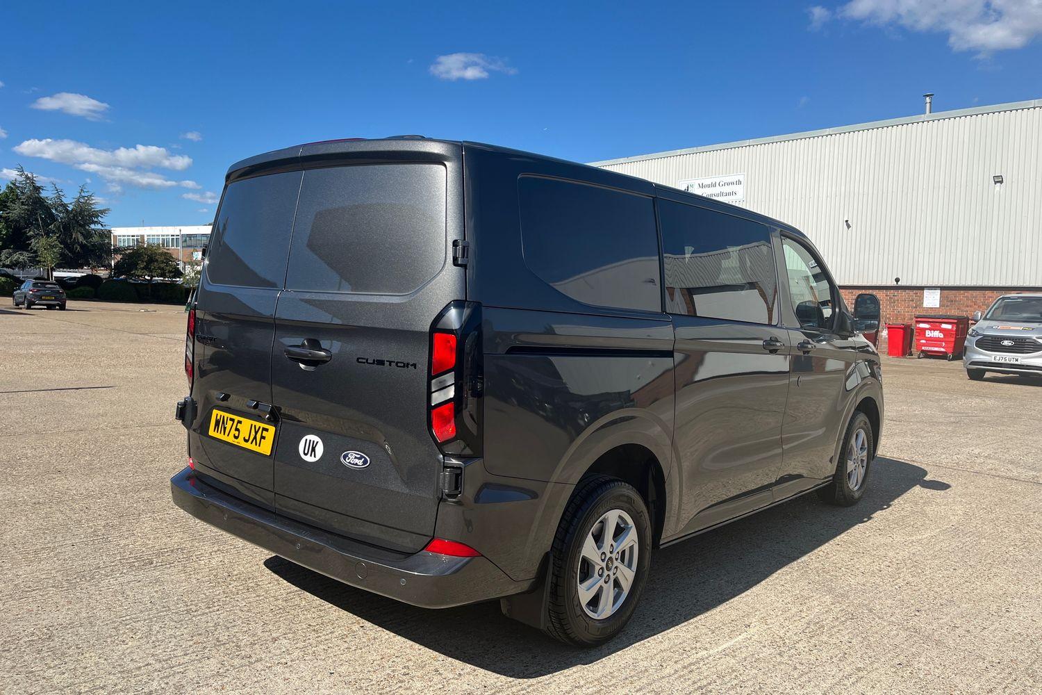 Ford TRANSIT CUSTOM Photo 6