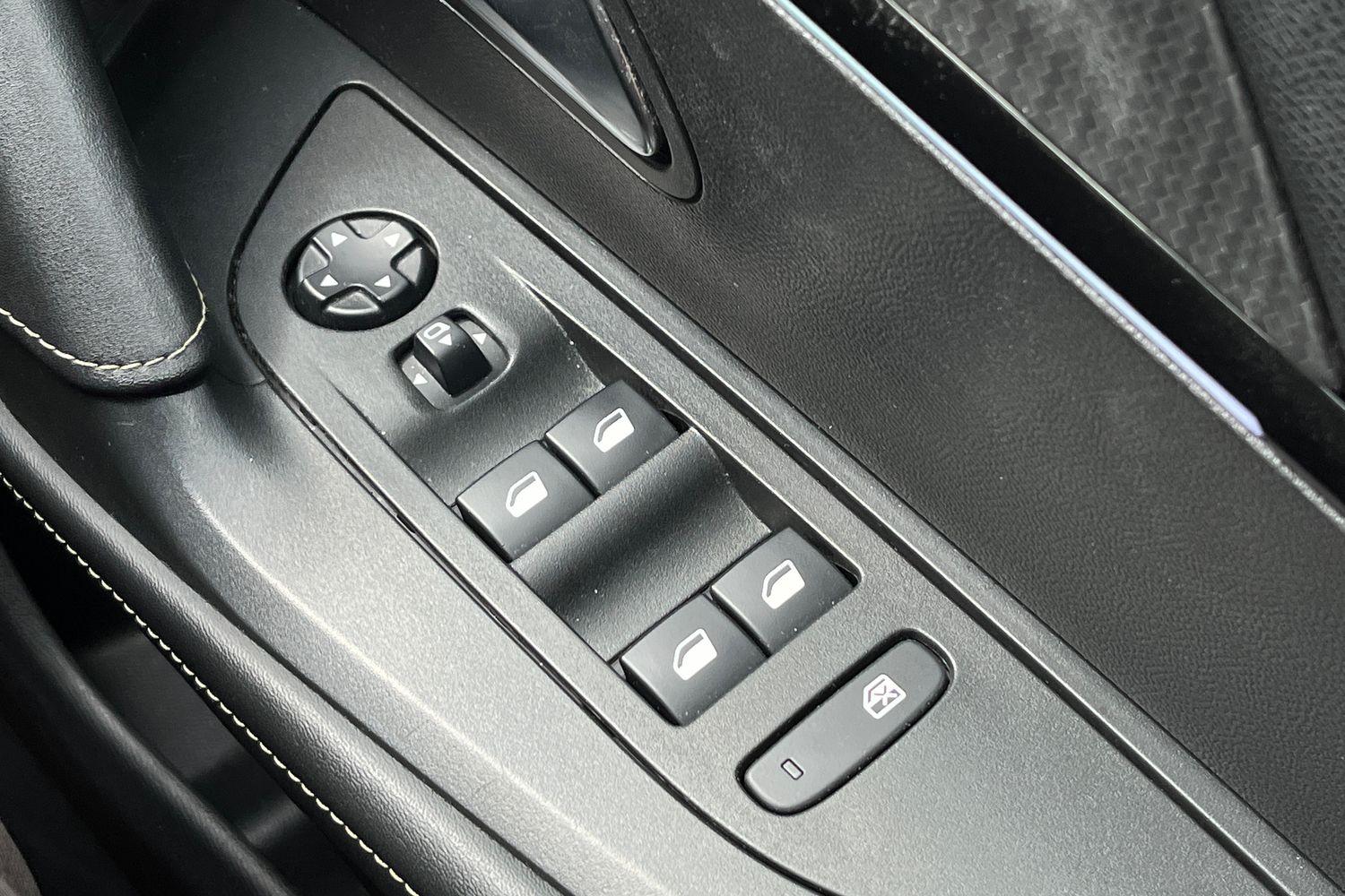 Peugeot 2008 Photo 15