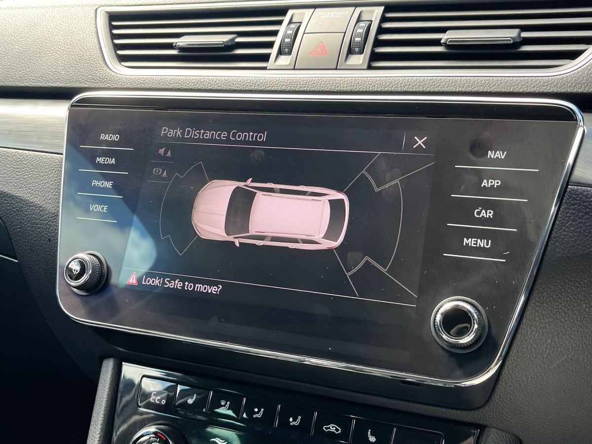 Skoda Superb Photo 11