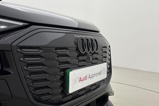 AUDI Q6 E-Tron Photo 32